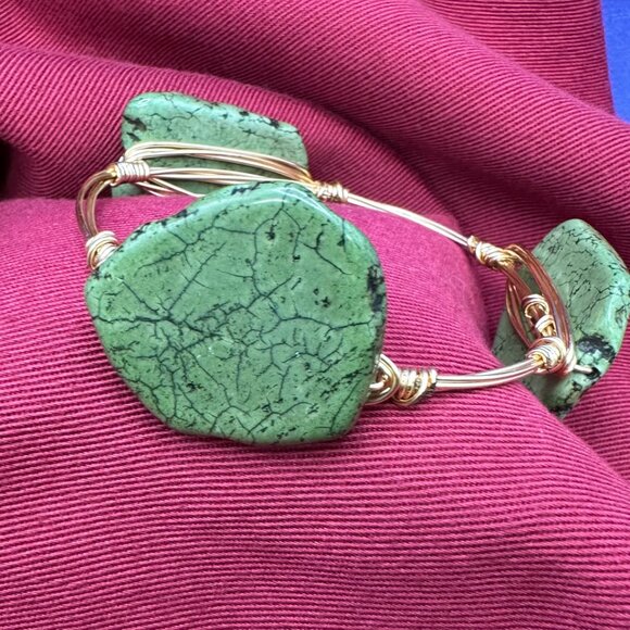 Gold-Tone Wire Wrap Green Natural Stone Bangle Bracelet - Picture 1 of 16